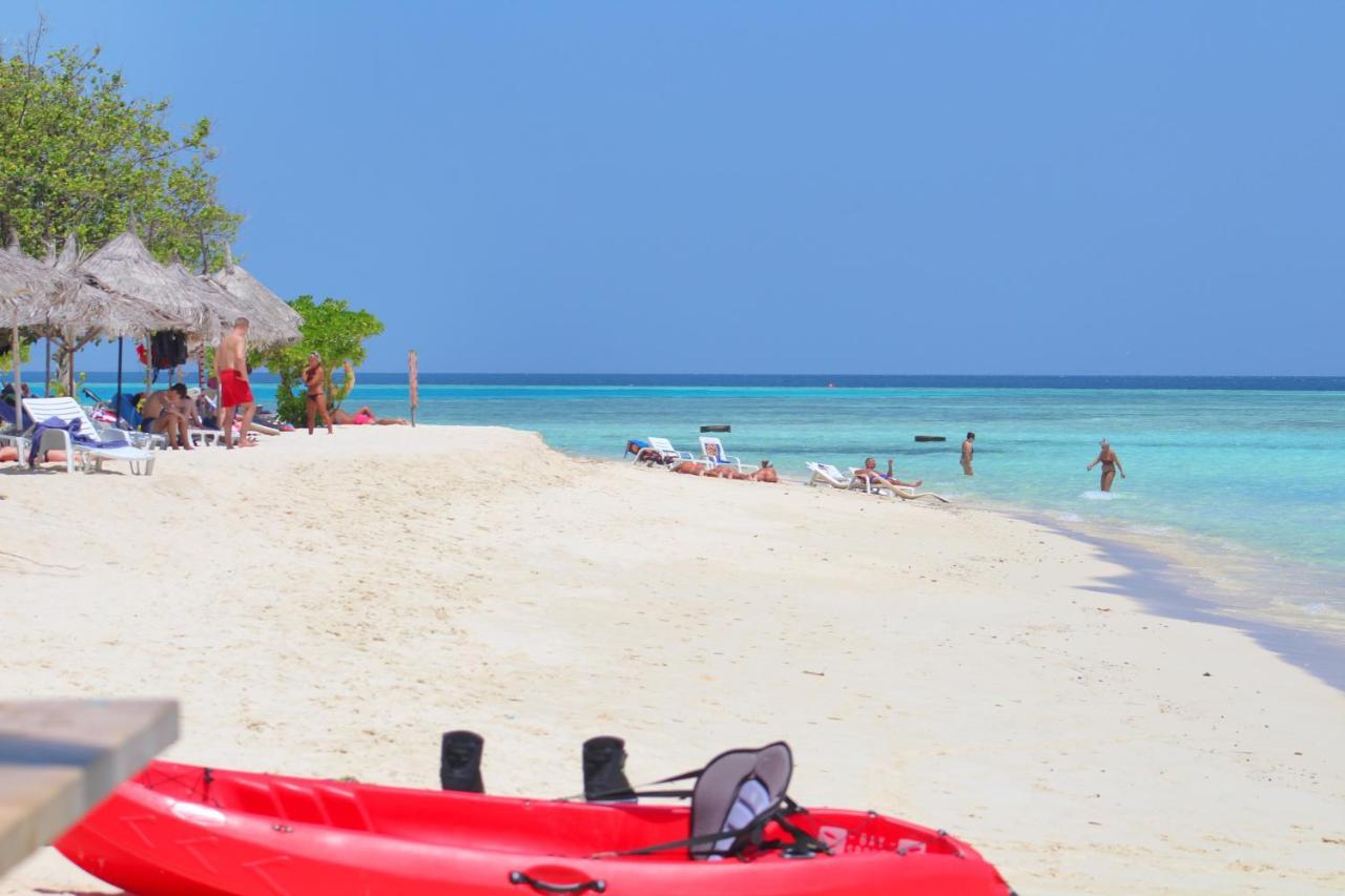 Gurus Maldives At Gulhi Island Hotel Екстериор снимка