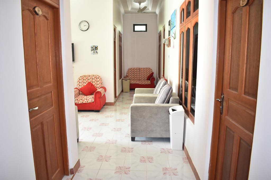 Gurus Maldives At Gulhi Island Hotel Екстериор снимка
