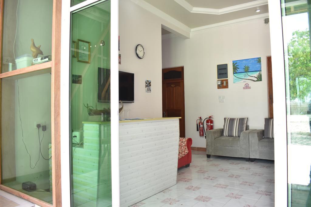 Gurus Maldives At Gulhi Island Hotel Екстериор снимка