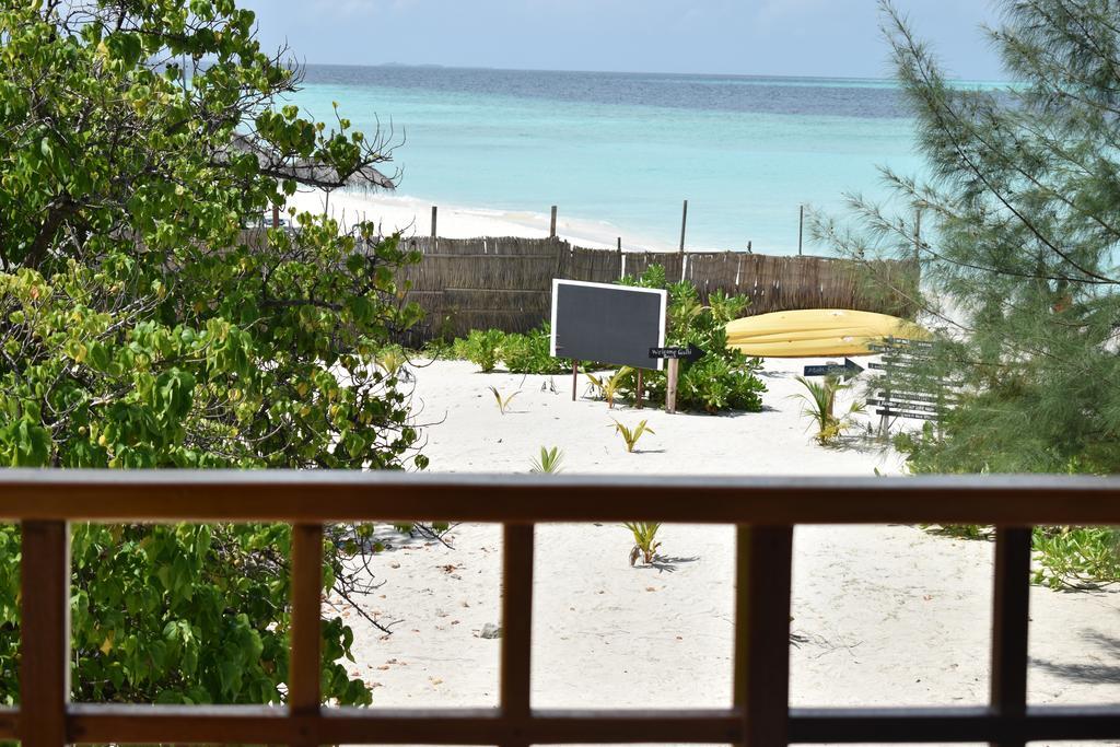 Gurus Maldives At Gulhi Island Hotel Екстериор снимка