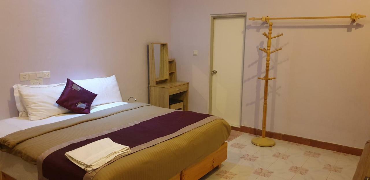 Gurus Maldives At Gulhi Island Hotel Екстериор снимка
